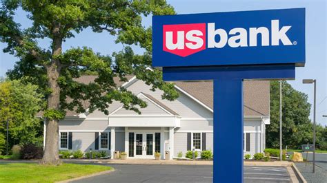 to 5 p. . Us bank near me open